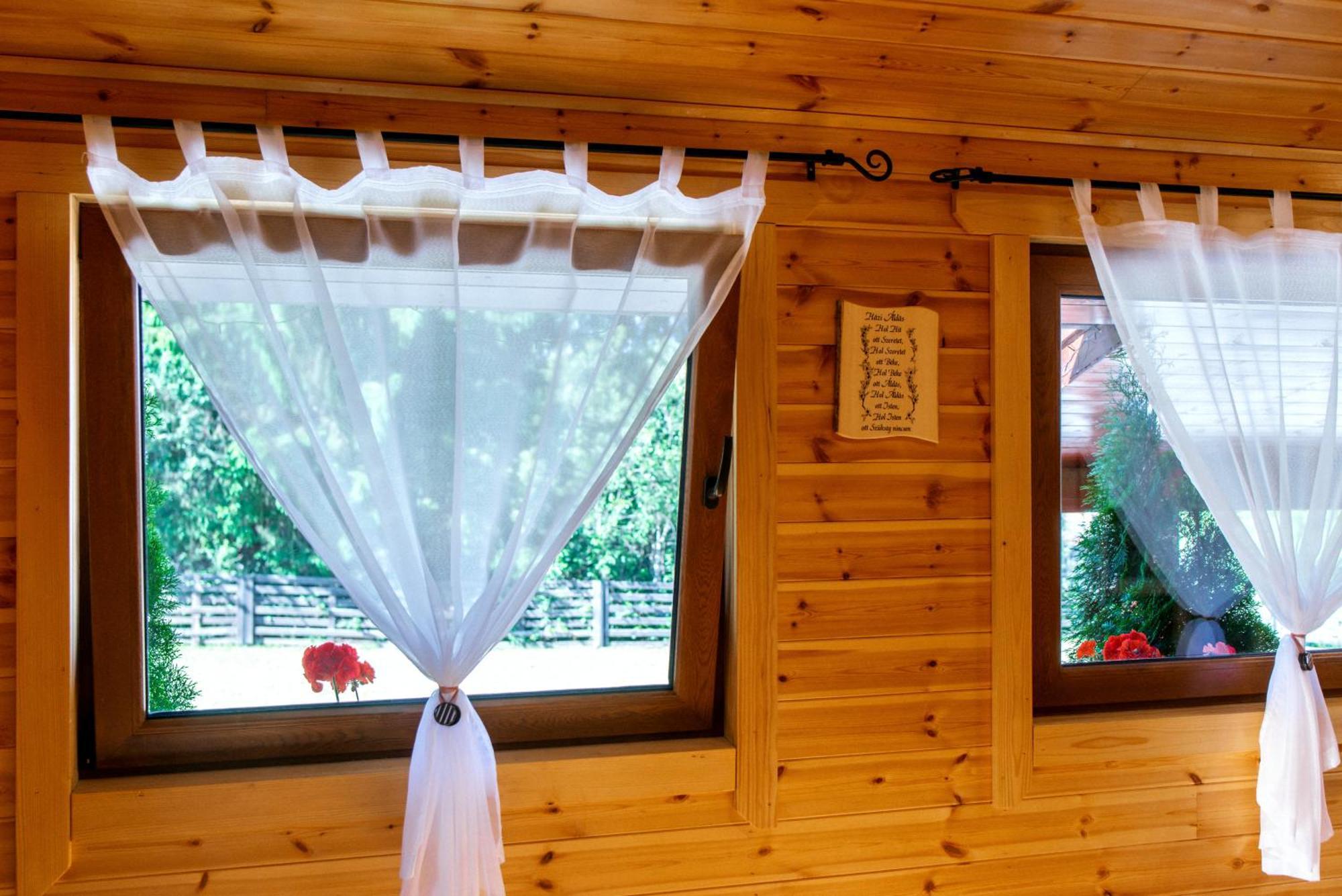Villa Vivien Vendeghaz Borzont Esterno foto