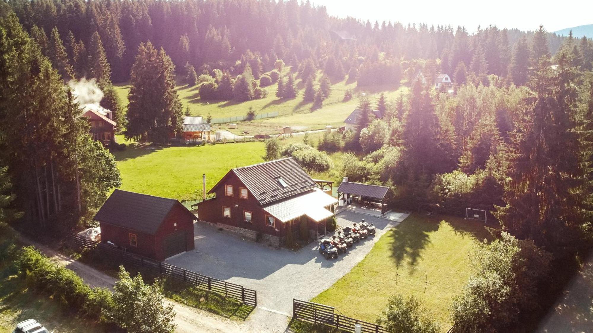 Villa Vivien Vendeghaz Borzont Esterno foto
